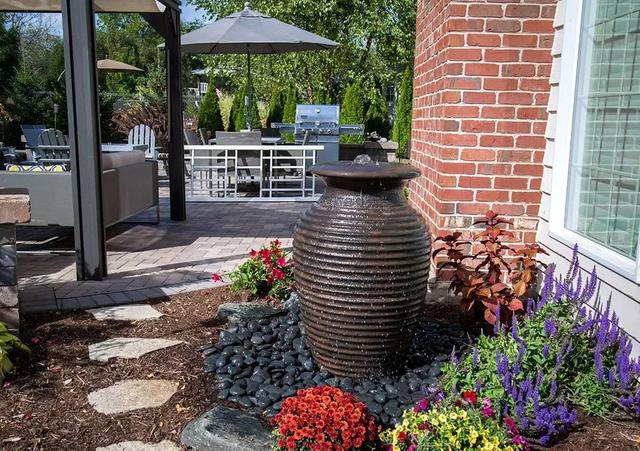 Professional Landscaping - Backyard Depot